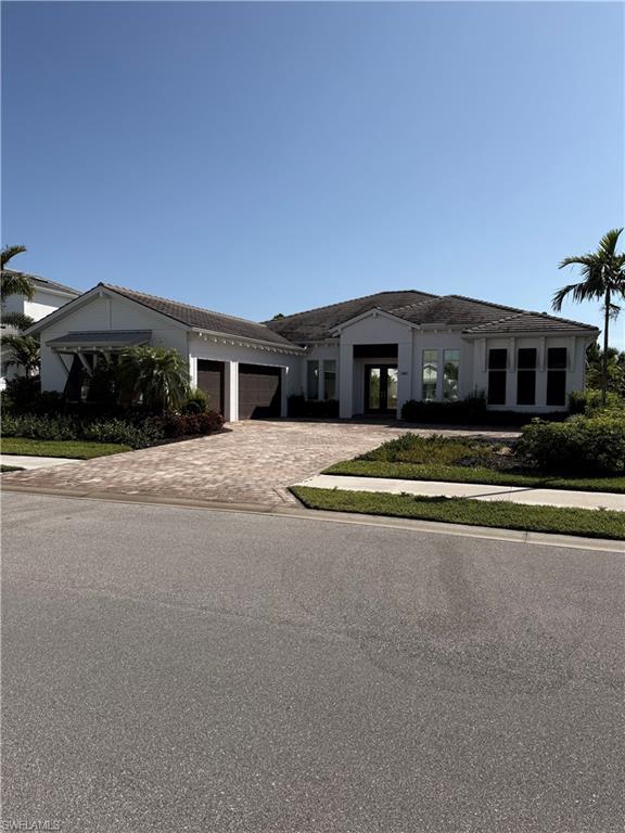 8967 Redonda DR
