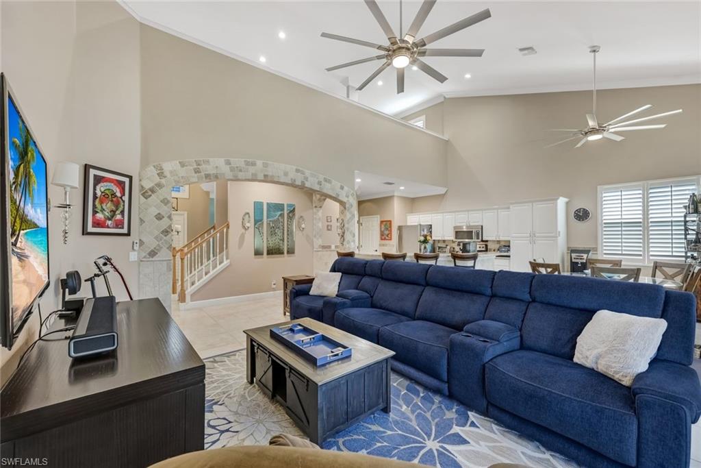 88 Burnt Pine DR