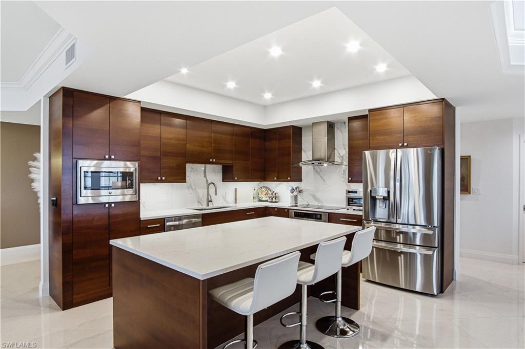 559 Audubon BLVD E-202