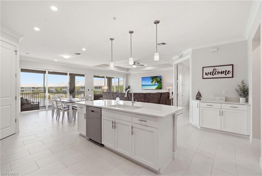 239 Indies DR E 202