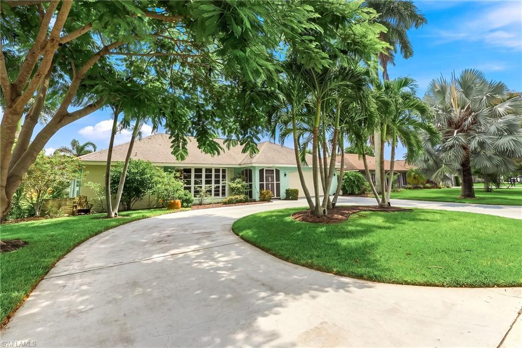 350 Pinehurst CIR