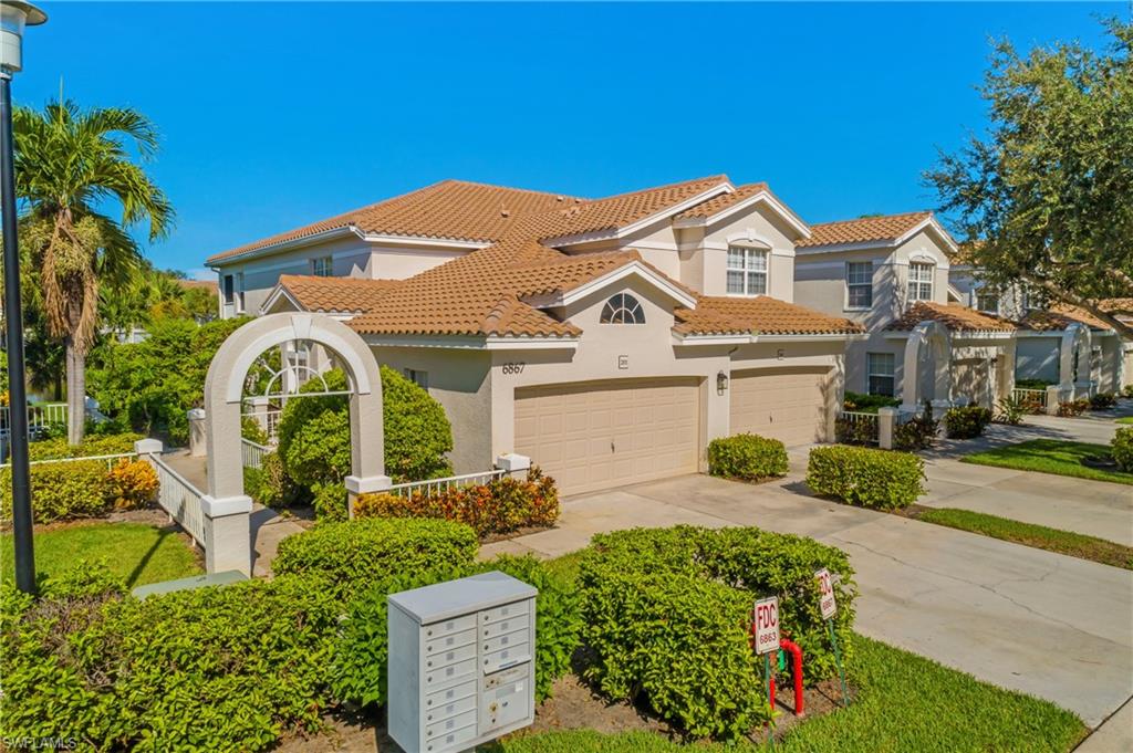 6867 Satinleaf RD S 201