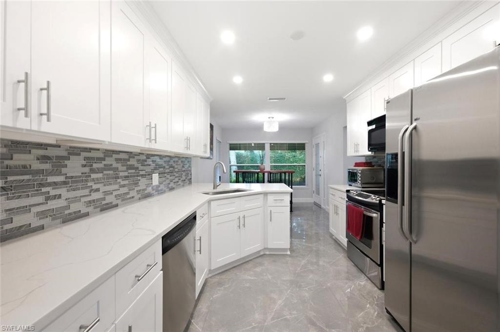 756 Reef Point CIR