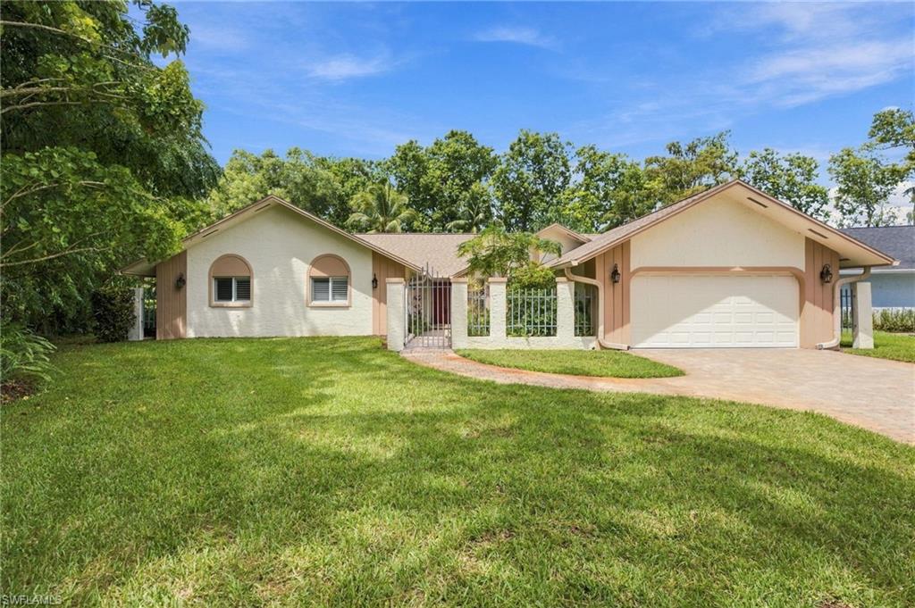 3066 Round Table LN