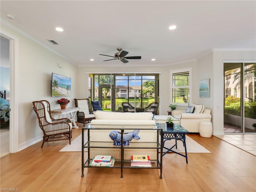 882 Carrick Bend CIR 102