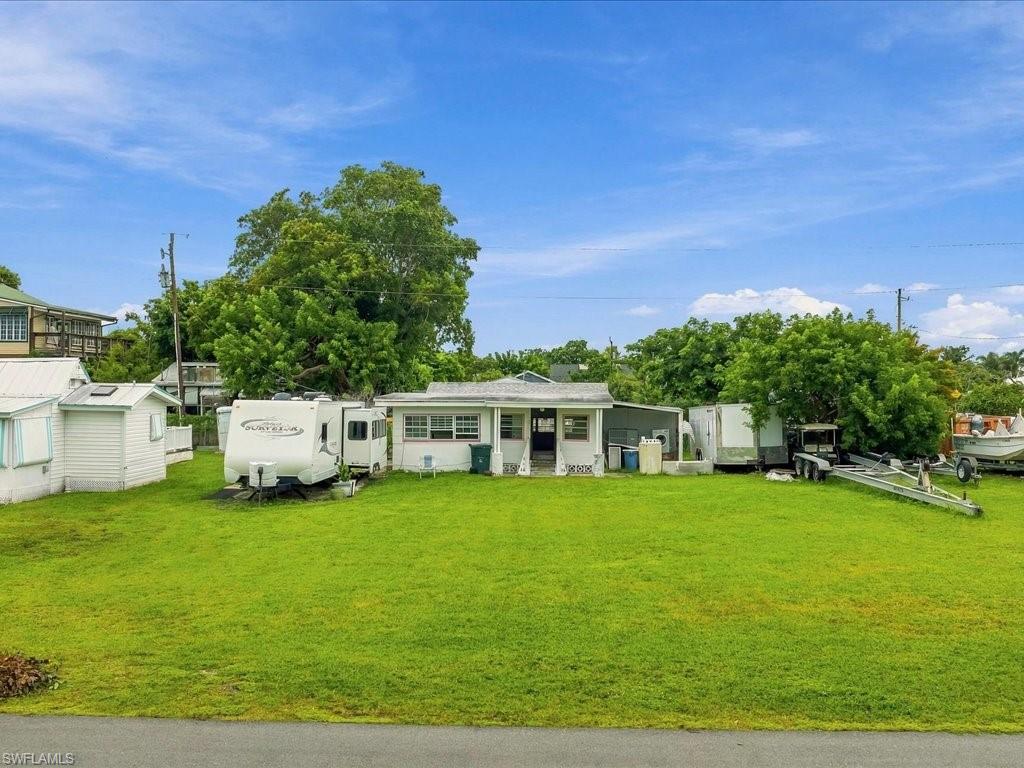 403 Mango AVE