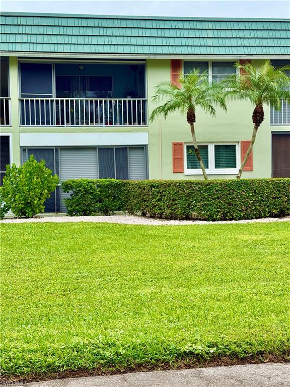 200 Valley Stream DR 4B