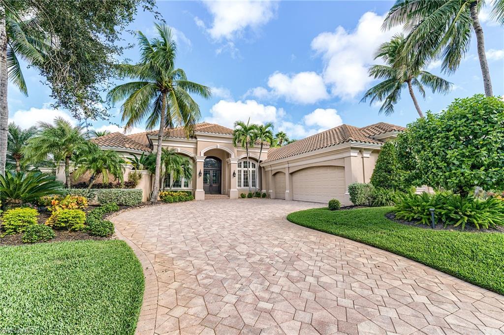22250 Banyan Hideaway DR