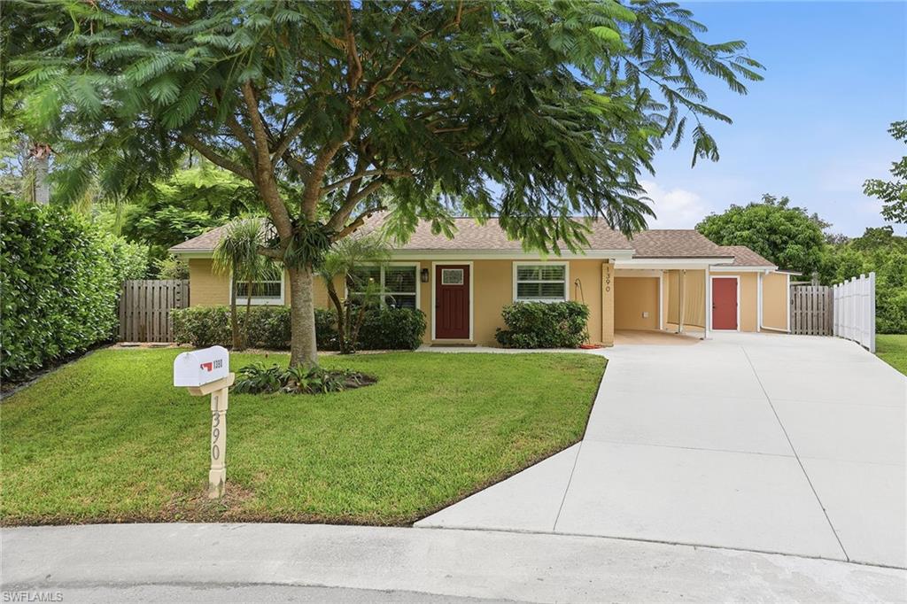 1390 Delmar LN