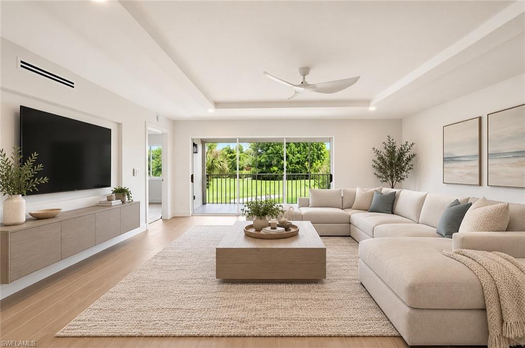 6985 Dennis CIR 204
