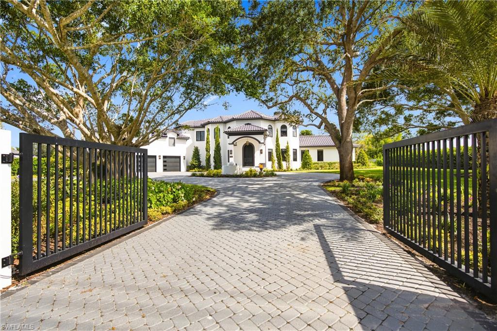 540 Ridge DR