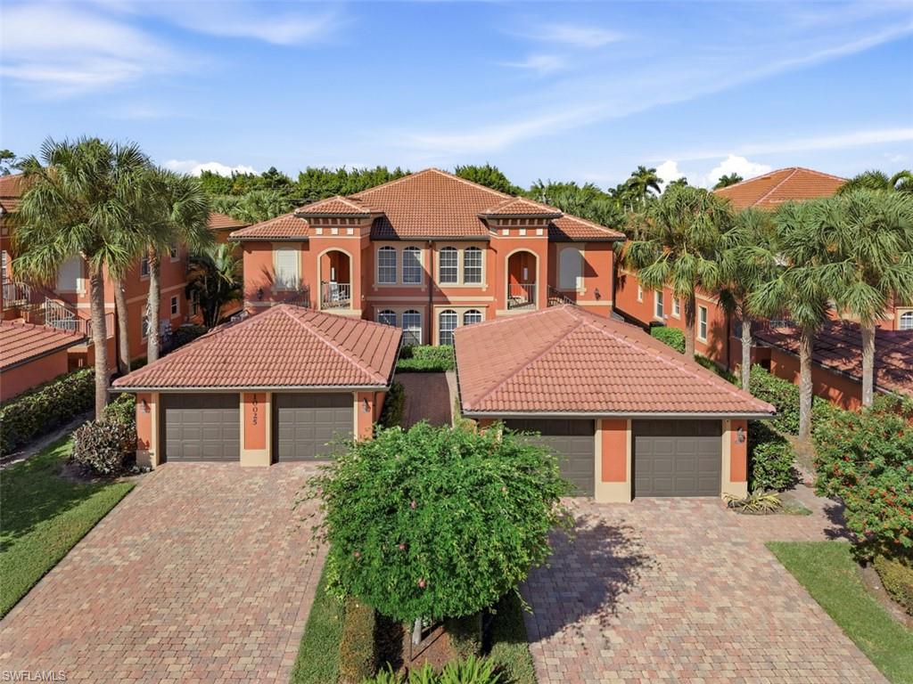 10025 Heather LN 704