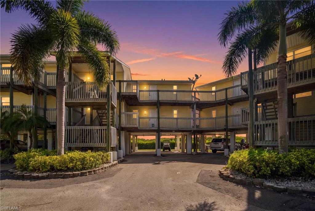 241 Lake Placid CT 605