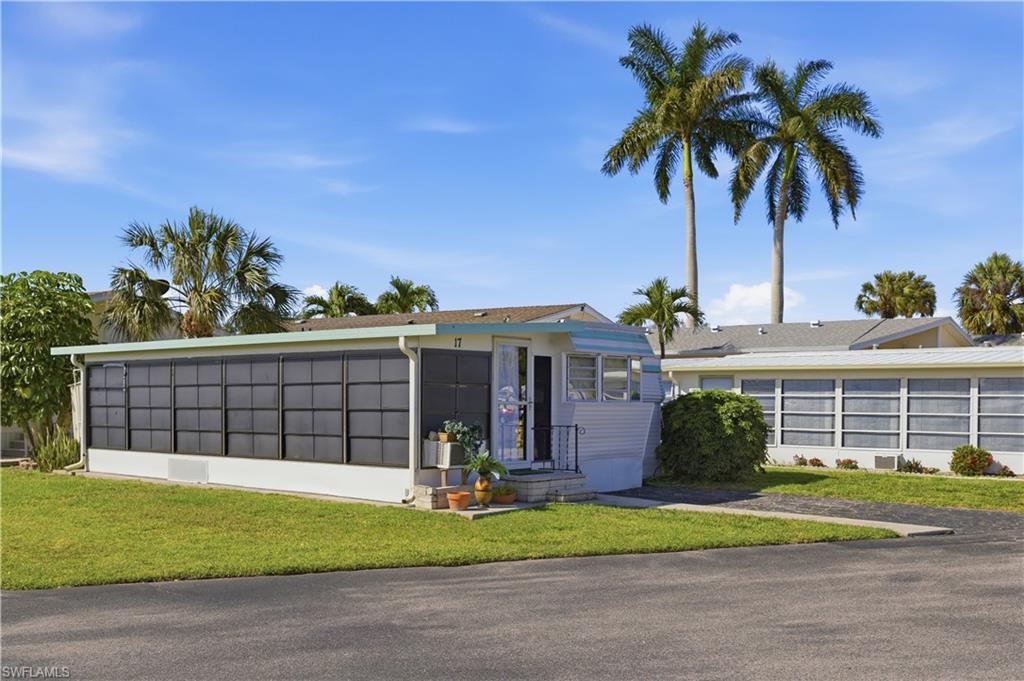 17 Jade DR 17J